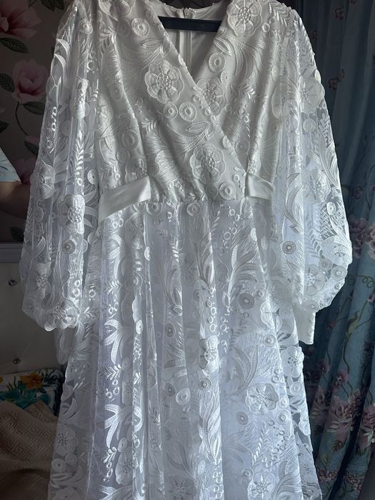 Продам шикарное платье