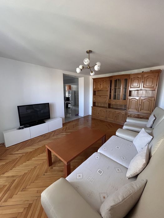 Închiriez Apartament 3 camere Dacia
