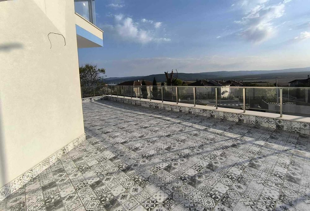 Продава се Двустаен апартамент в Бяла - 84 кв.м за 1200 €/кв.м - Снимка #1