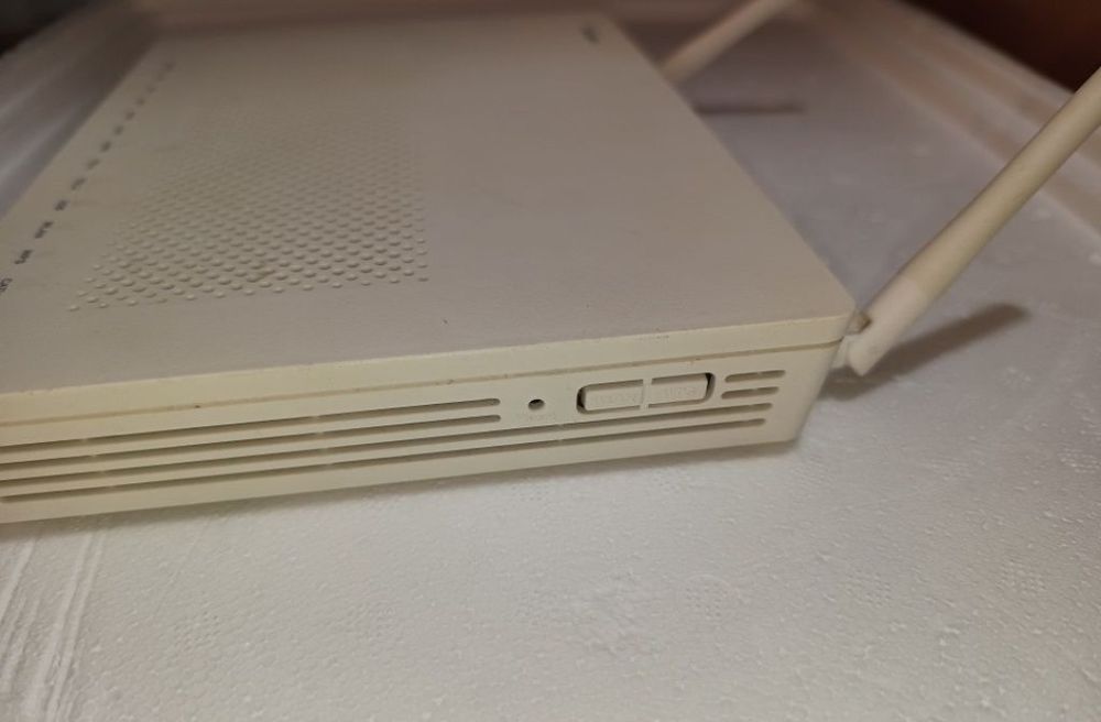 Router Huawei cu incarcator original Brasov • OLX.ro