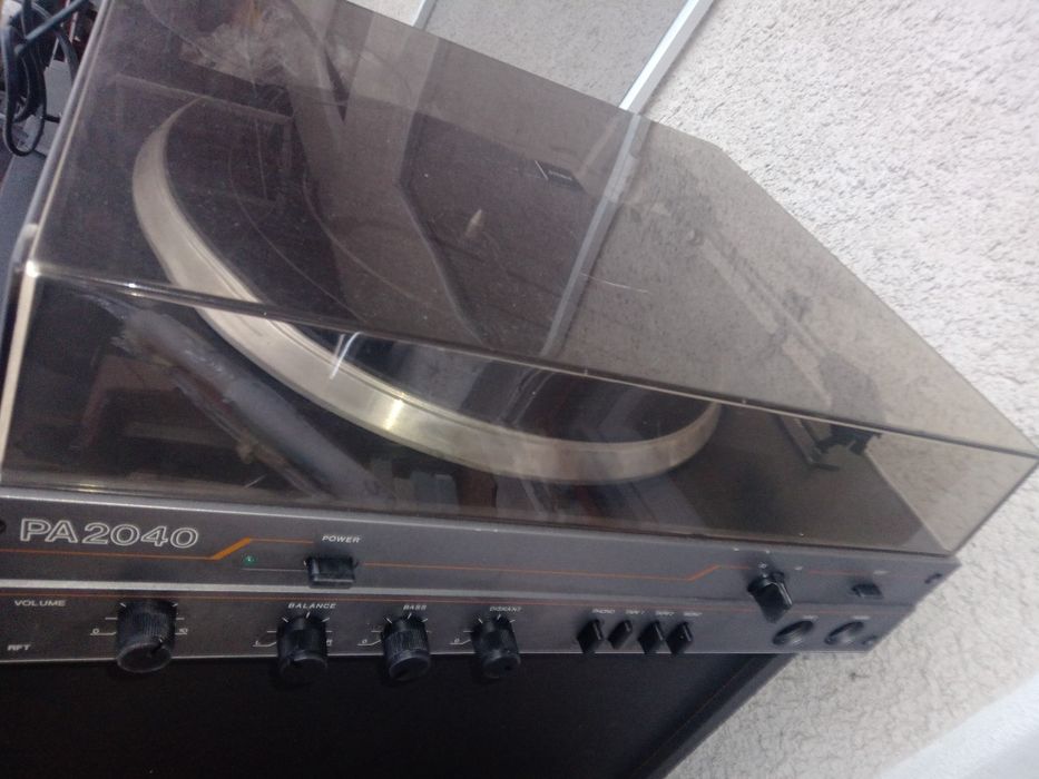 Pick-up Unitra PA 2040 funcțional cu doza bună. Amplificare.fara boxe
