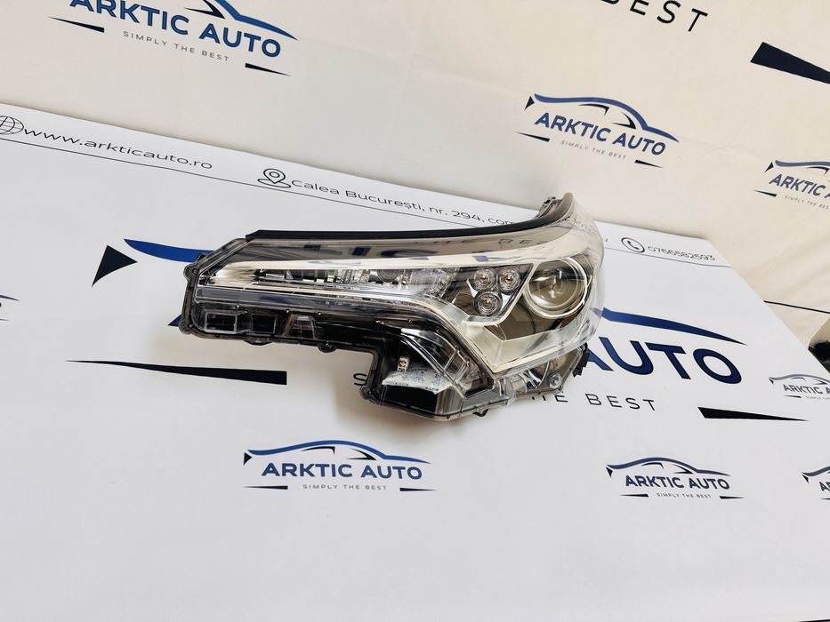 Far stanga halogen Toyota C-HR dupa 2016 cod 81170-F4031