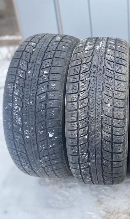 Шины зимние липучки на Тойота Камри