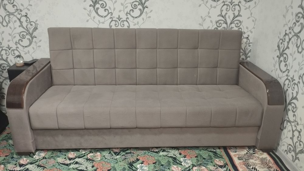 Продам Диван Срочно!!!