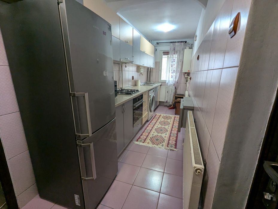 Închiriez apartament cu două camere parter în regim hotelier