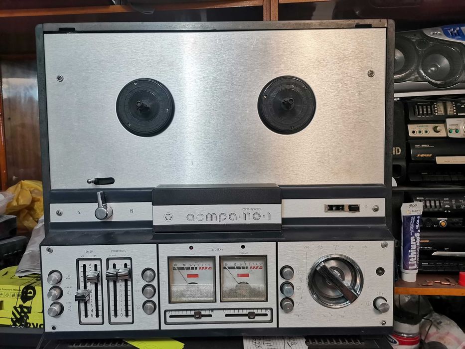 Астра 110 продам магнитофон