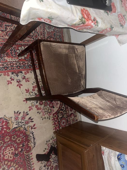 Продам стол со стульями