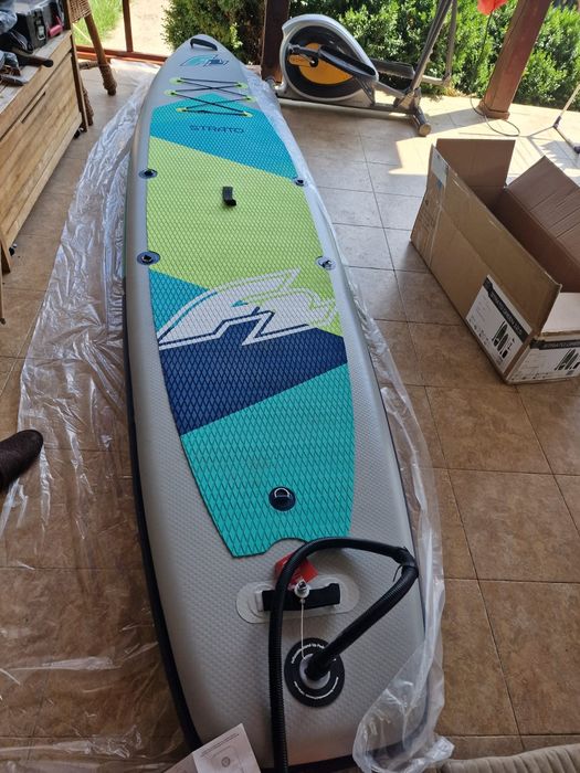 Închiriez placa SUP (Stand Up Paddle)