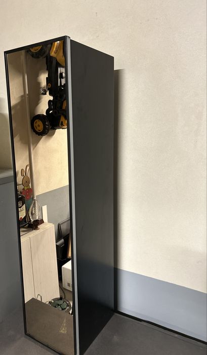 Бюро и вертикален шкаф