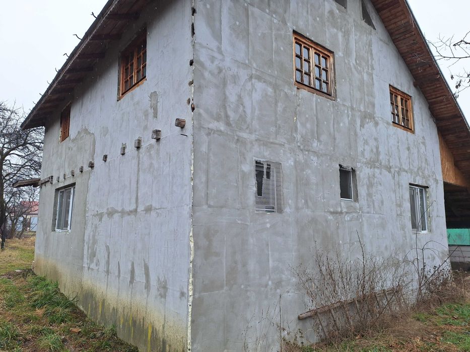 Casa  P+ M de Vânzare