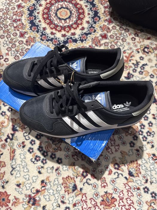 Продам кроссовки адидас