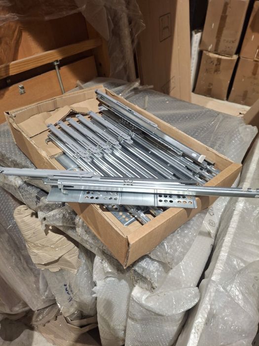 Stoc limitat oferta black friday, ghiuvete, mese, mobila, feranorie!