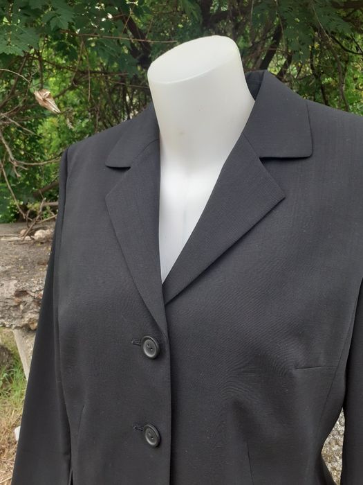 Дамско сако,вталено, делово.Vogue,черно, 40 размер