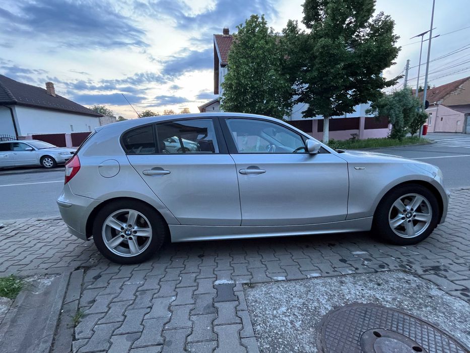 BMW 1 Series 2005 — imagine 10