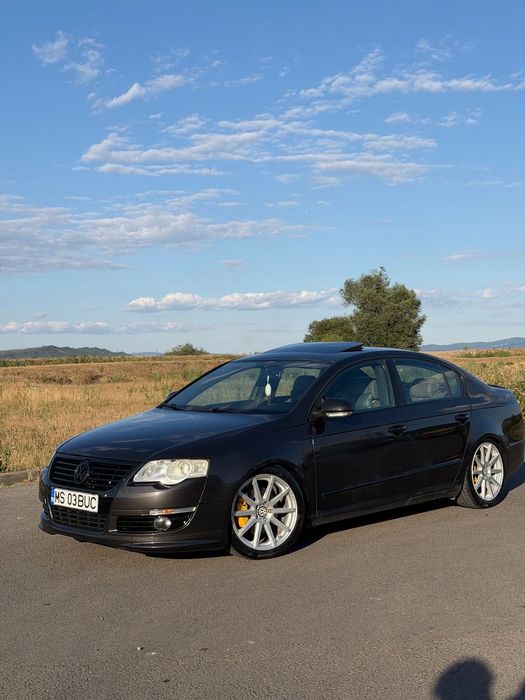 Volkswagen Passat Se vinde Volkswagen Passat B6, motorizare 2.0 TDI 143 CP, cutie automa