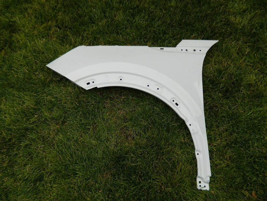 Aripa stanga fata Peugeot 2008 an 2019 2020 2021 2022 2023 2024 2025 cod 9825439180