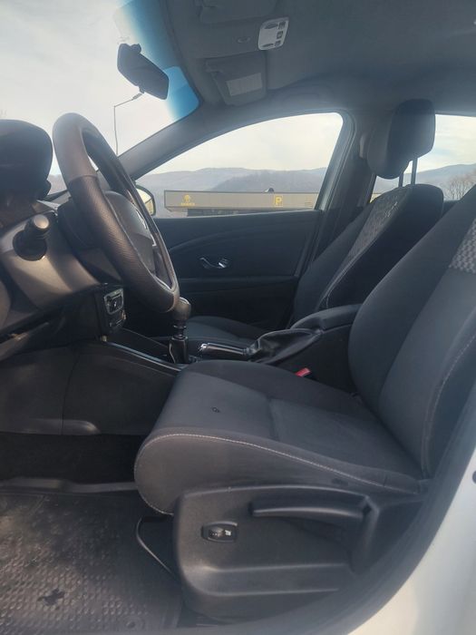 Renault megane facelift 4. 1,5 diesel 110 cai an 2013 euro 5 Carlig/Incalzire scaune /