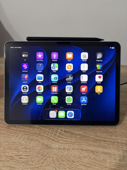 Ipad air M3 11” 128gb; 14 cicluri la baterie