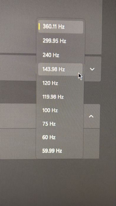 Vand Monitor gaming led Alienware folosit, stare excelenta