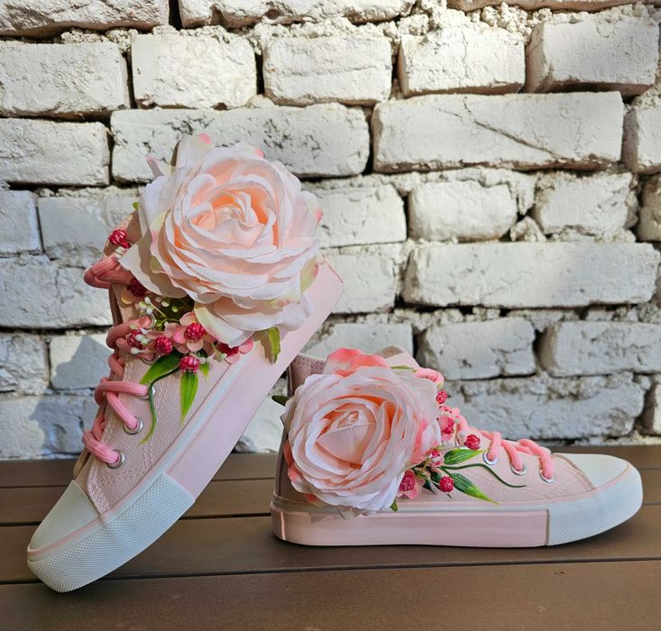 Декорирани кецове 36 номер