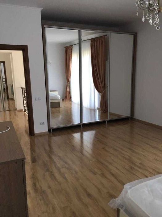 Casa individuala,teren 800mp!!!