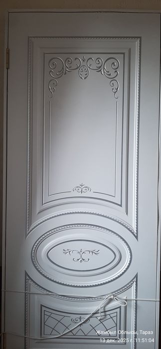 Межкомнатный дверь