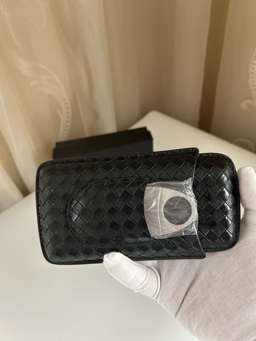 Кожен калъф Cohiba за 3 пури с джоб за резачка – подаръчна кутия