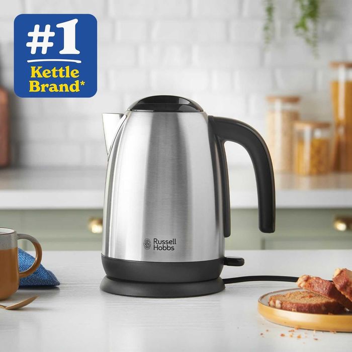 Russell Hobbs безжичен чайник с черна дръжка, бързо кипене 3KW