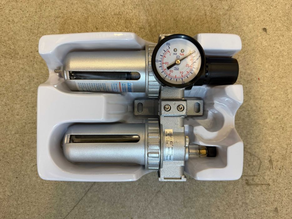 Зарядно за акумулатор инверторно/	Пистолети за боя  5бр