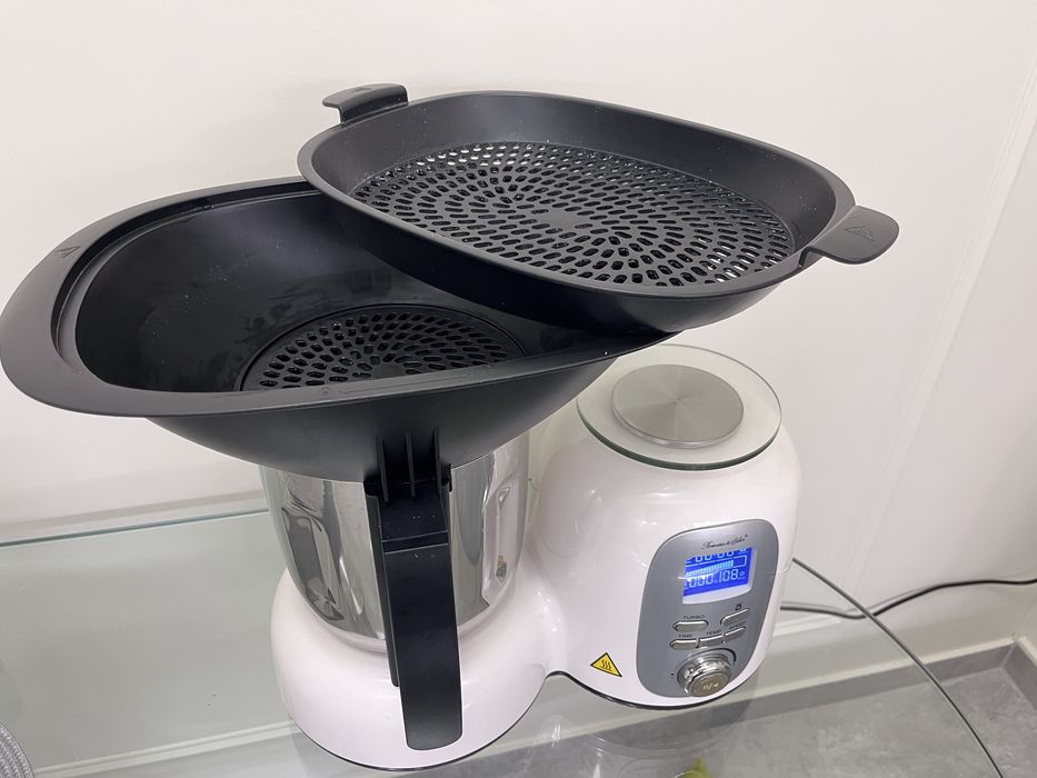 Robot Mixer-blender-fierbator-gatit in aburi-cantar