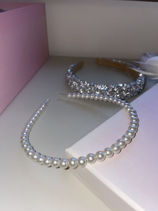 Бяла диадема