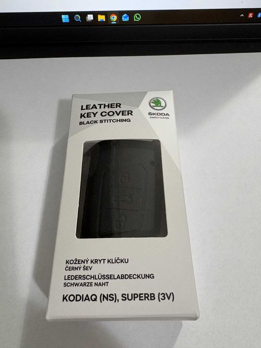Husa originala noua din piele protectie cheie keyless Skoda