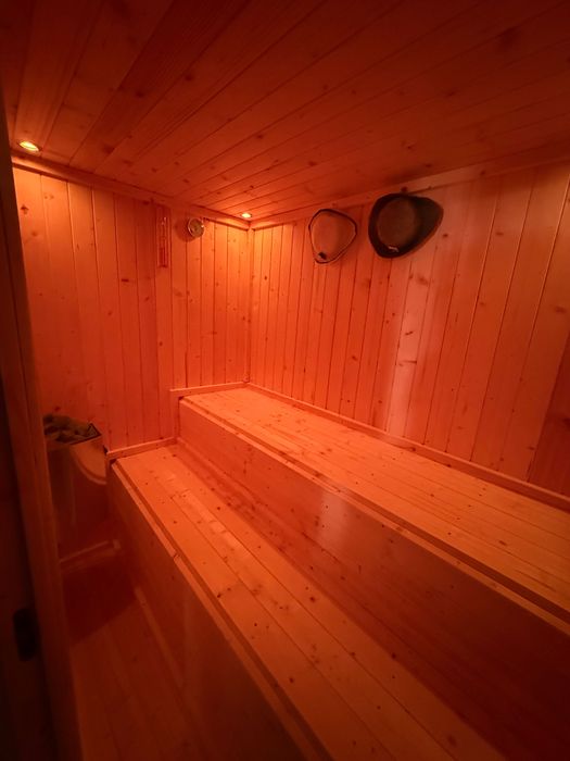 Producem saune finlandeze la comanda, adaptate perfect spatiului si nevoilor tale.
