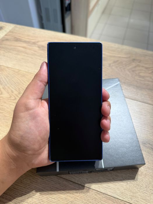 Телефон Samsung Z Fold 7