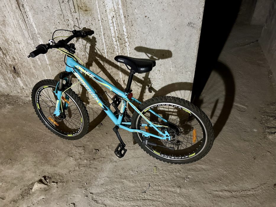 De vanzare bicicleta MTB 24”