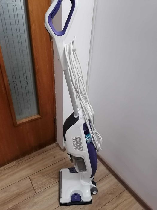 Aspirator vertical Rowenta