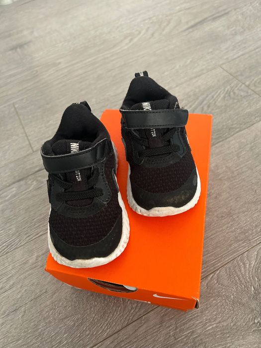 Nike revolution 5, размер 19.5