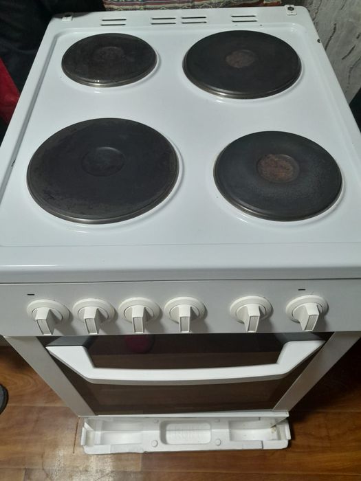 Продам электроплиту