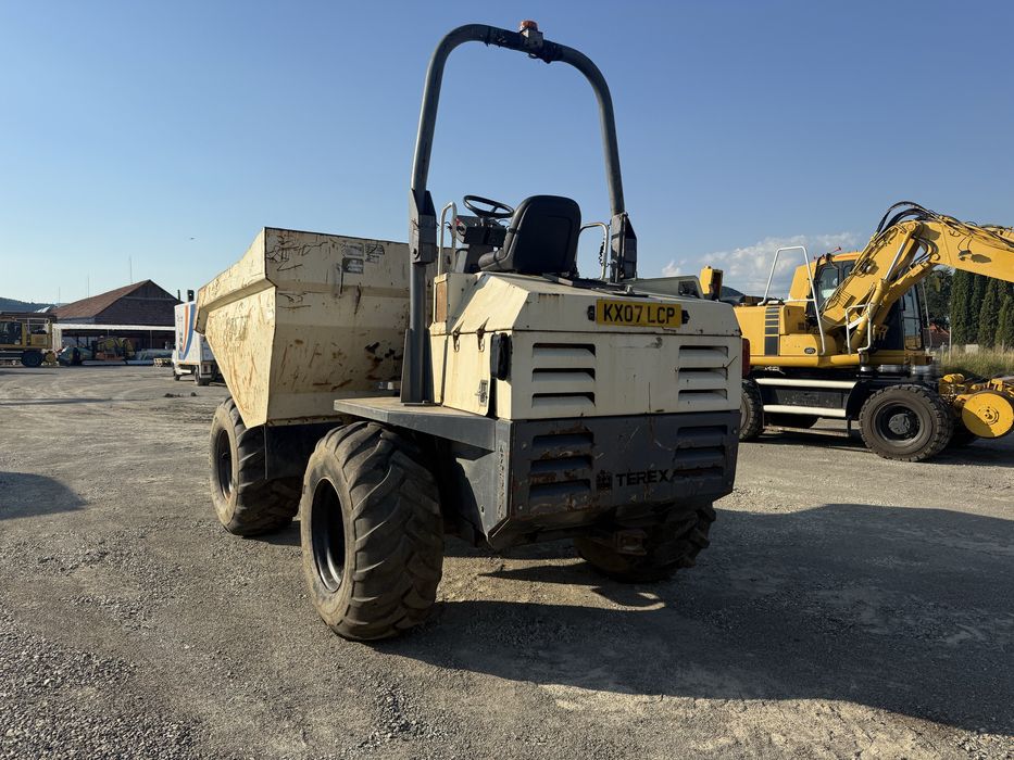 De vanzare sau da inchiriat dumper Terex Benford 9 T