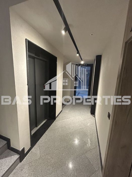 Продава се Тристаен апартамент в София, Център - 100 кв.м за 2770 €/кв.м - Снимка #11