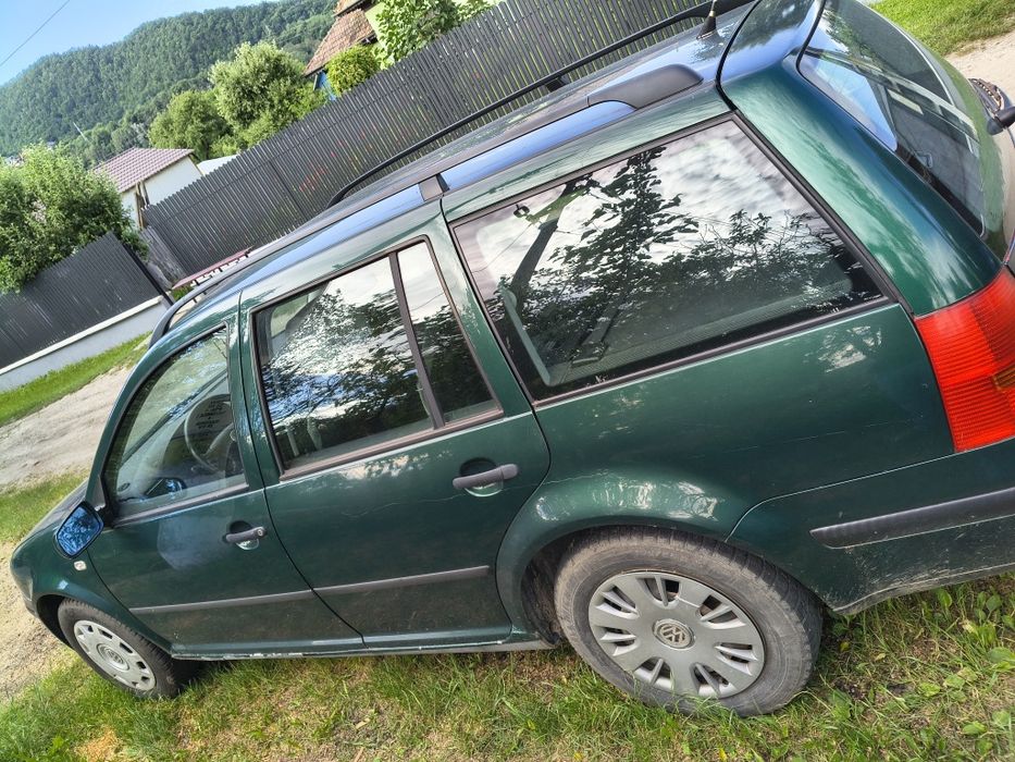 Volkswagen Golf 1.6 Benzina consum mic
