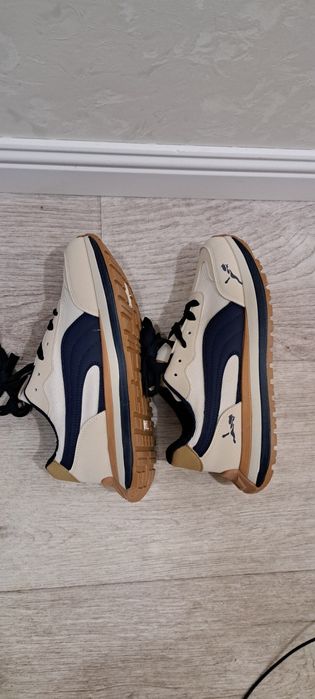 Кроссовки р 40-41, 12000