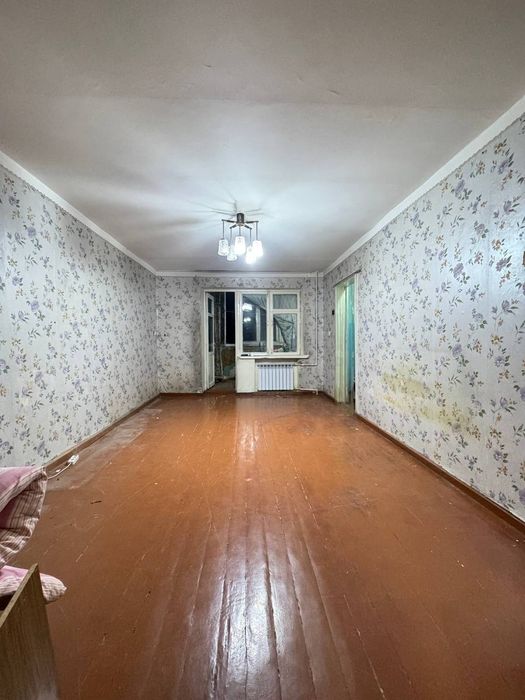 Чиланзар 7 квартал 2 комнатная 4 этаж 5 этажного дома 2х6