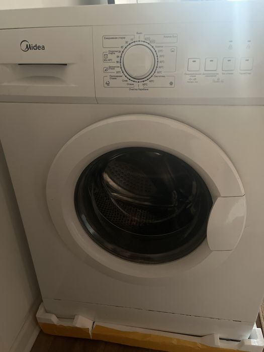 Стиральная машина MIDEA