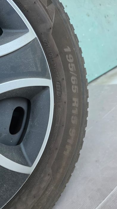 Set jante cu cauciuc