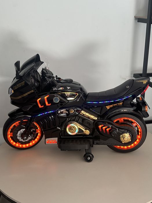Detskiy moshina. Moto bike. Matatsikl