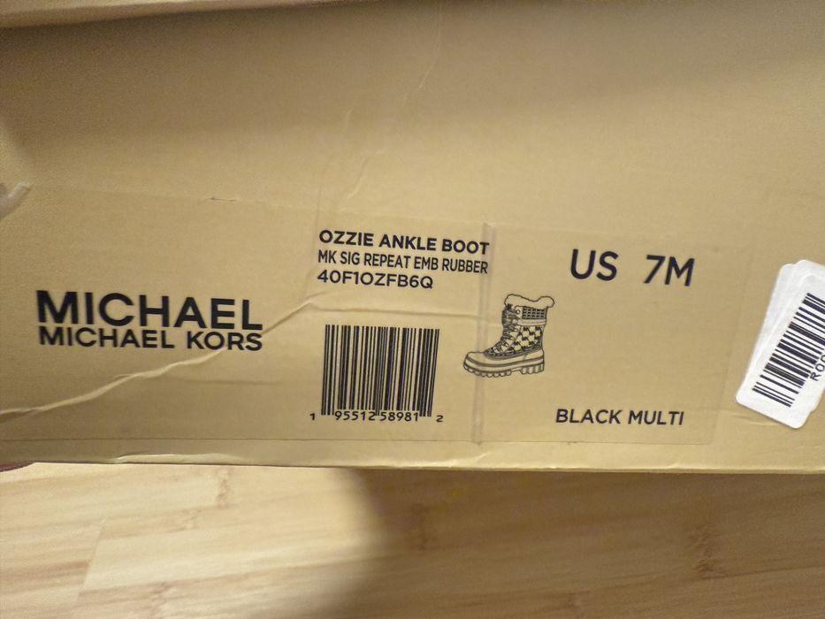 Зимни ботуши Michael Kors