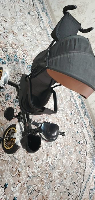 Трехколесный велосипед