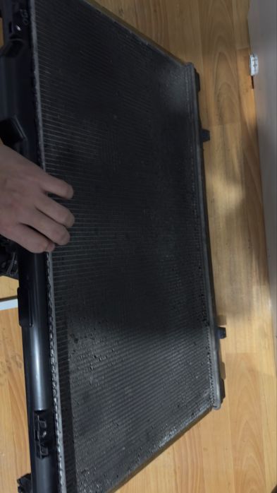 Продам радиатор лексус gs