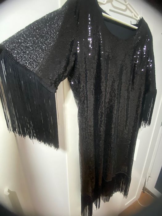 Rochie neagra cu paiete de seara